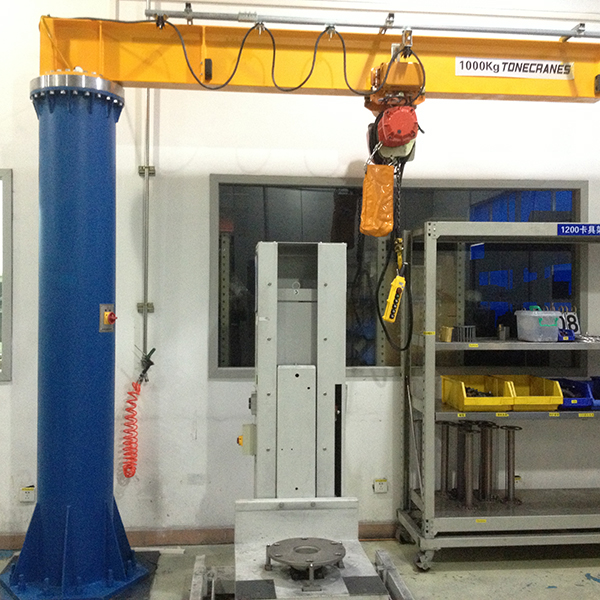 手動旋臂式起重機(jī)